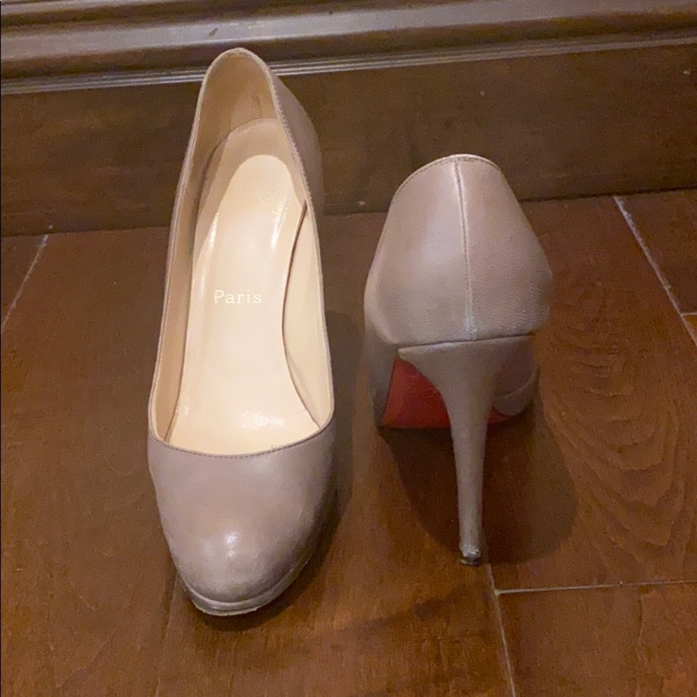 Christian Louboutin taupe pumps